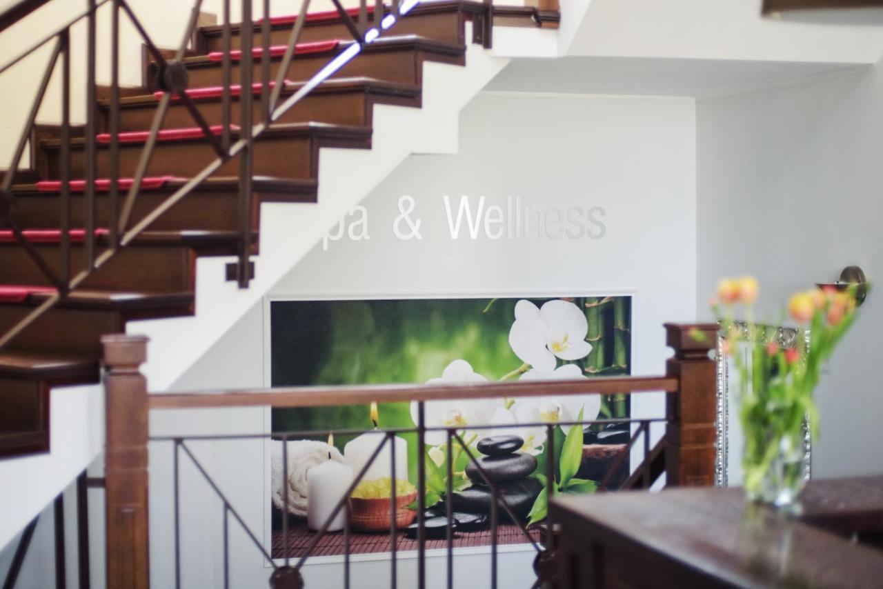 Lila Medical Spa チェホチネク エクステリア 写真