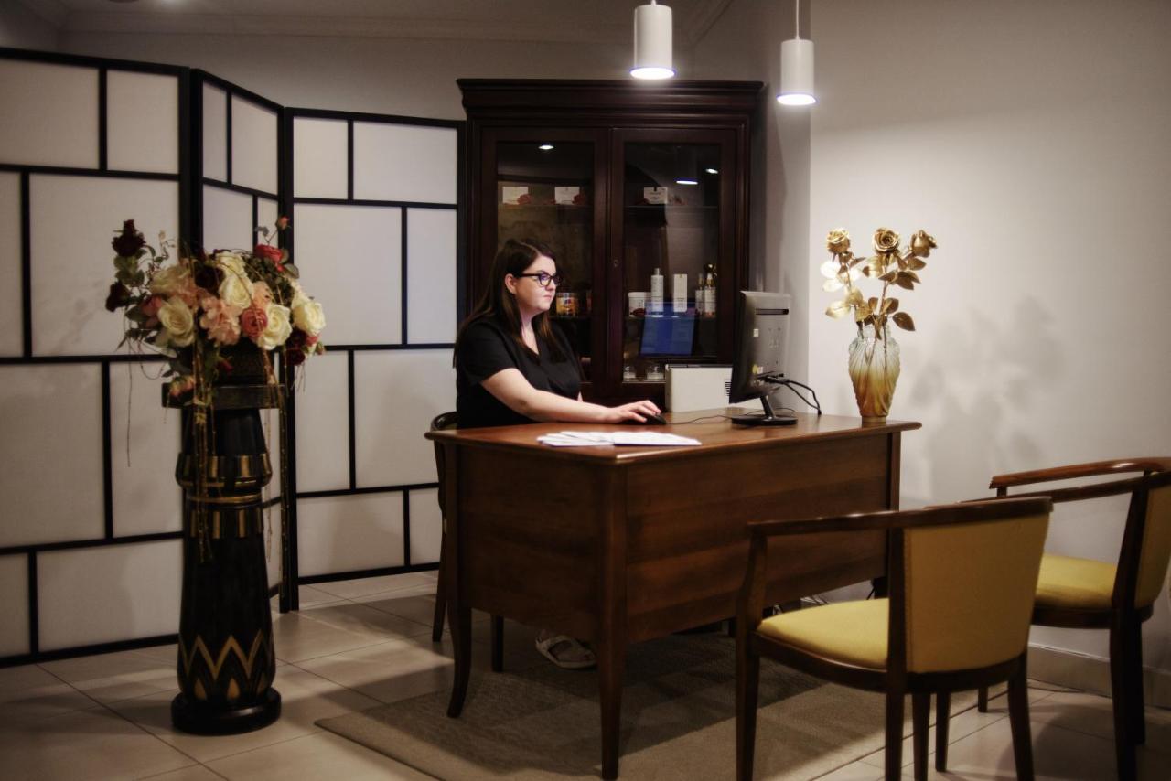 Lila Medical Spa チェホチネク エクステリア 写真